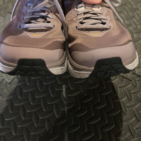 Hoka one one challenger woman’s shoes - Picture 3 of 10